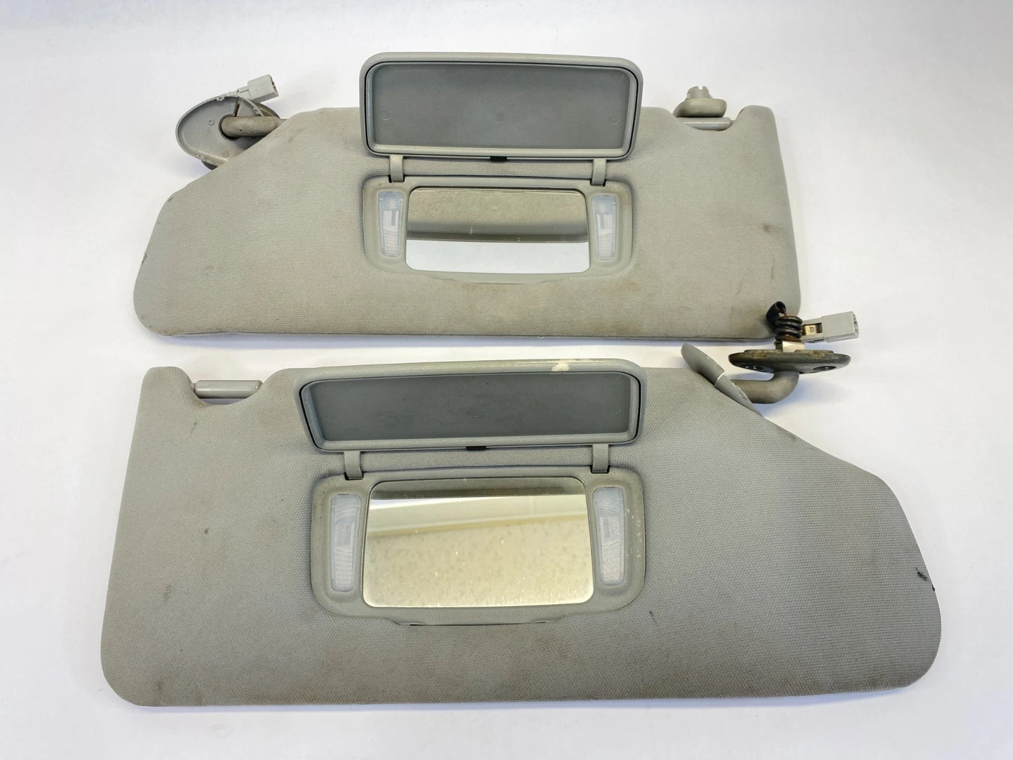2003-2007 HONDA ACCORD DRIVER & PASSENGER LEFT & RIGHT SUN VISOR SUNVISOR SET