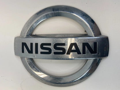 08-13 NISSAN ROGUE REAR TAILGATE EMBLEM BADGE LOGO CHROME 84890-JM00A OEM