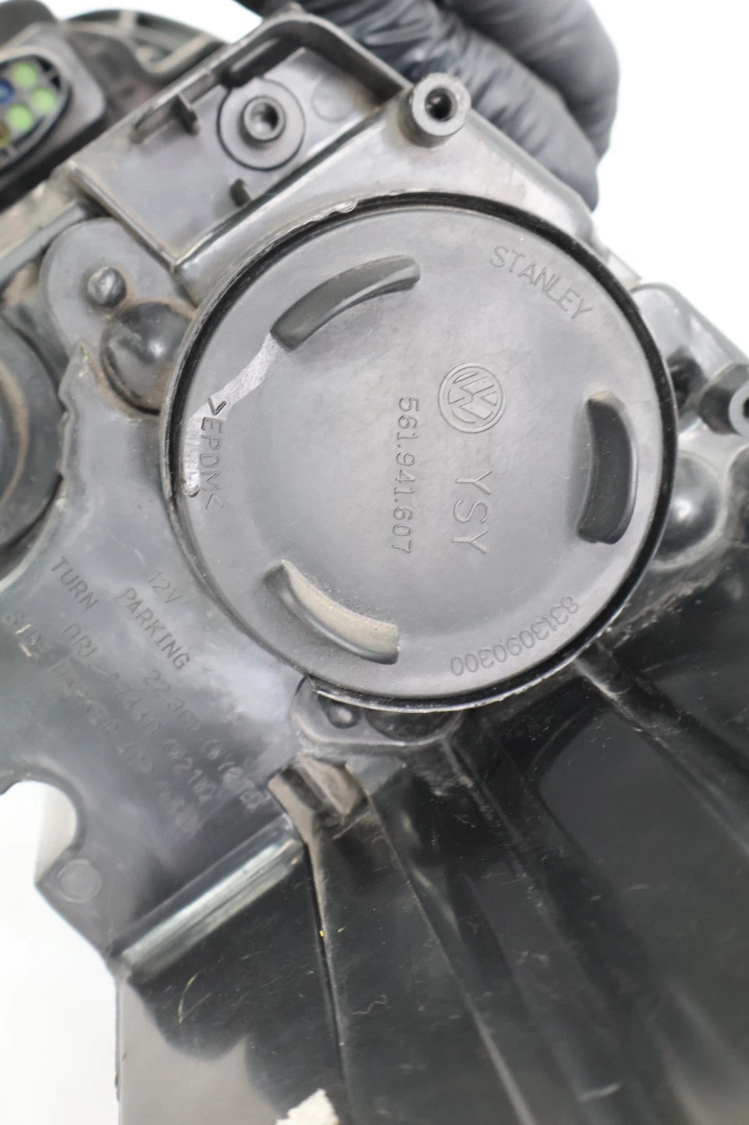 2012-2015 VOLKSWAGEN PASSAT FRONT RIGHT HALOGEN HEADLIGHT ASSEMBLY 561-941-006-D