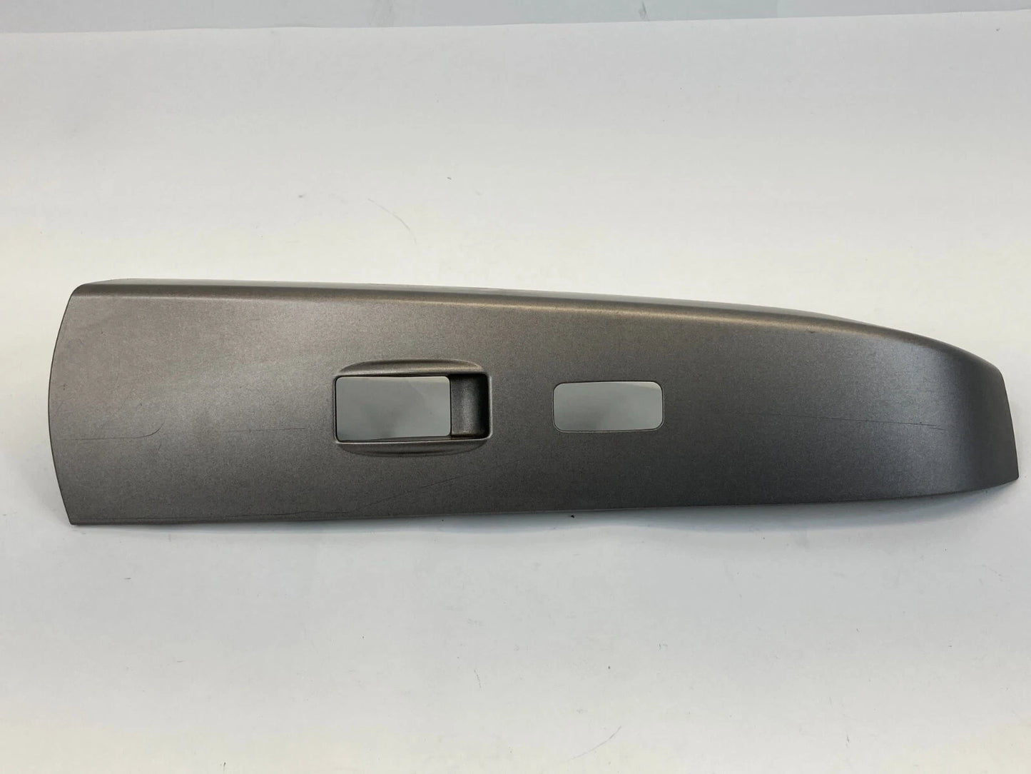 2004-2009 TOYOTA PRIUS FRONT RIGHT WINDOW SWITCH BEZEL TRIM OEM 74231-47090