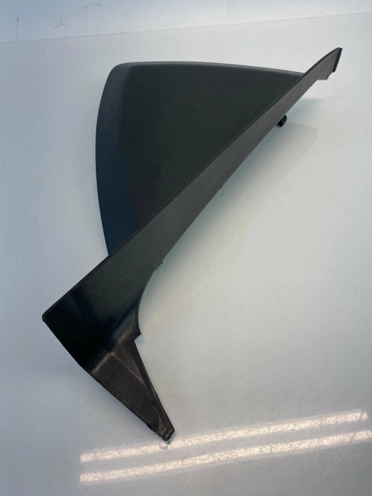 12-18 FORD FOCUS FRONT RIGHT SIDE DASH END CAP COVER BEZEL TRIM BM51-A044C60-AAW