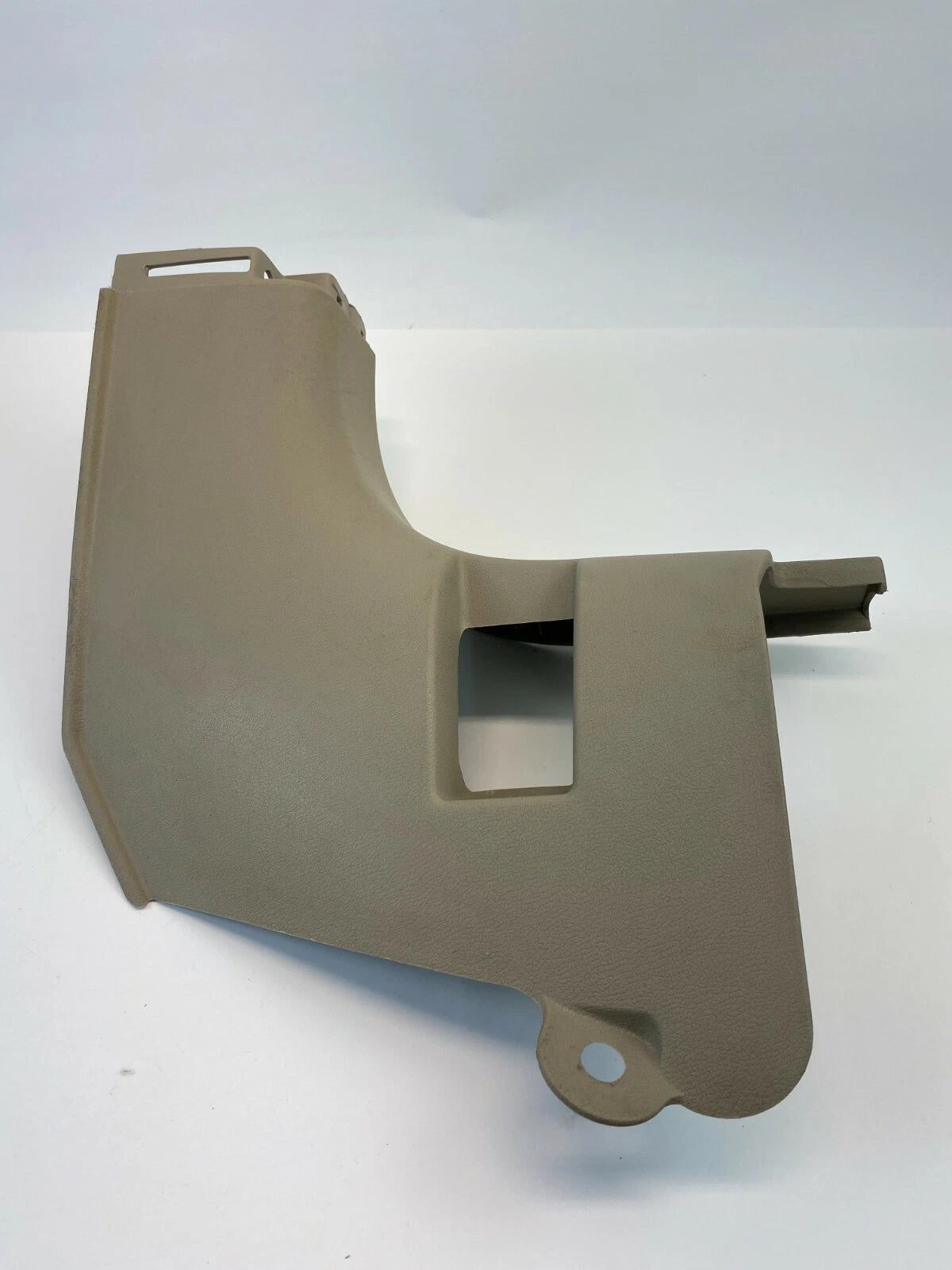 07-09 DODGE CALIBER UNDER DASH LOWER LEFT KICK PANEL KNEE TRIM BEZEL BEIGE OEM