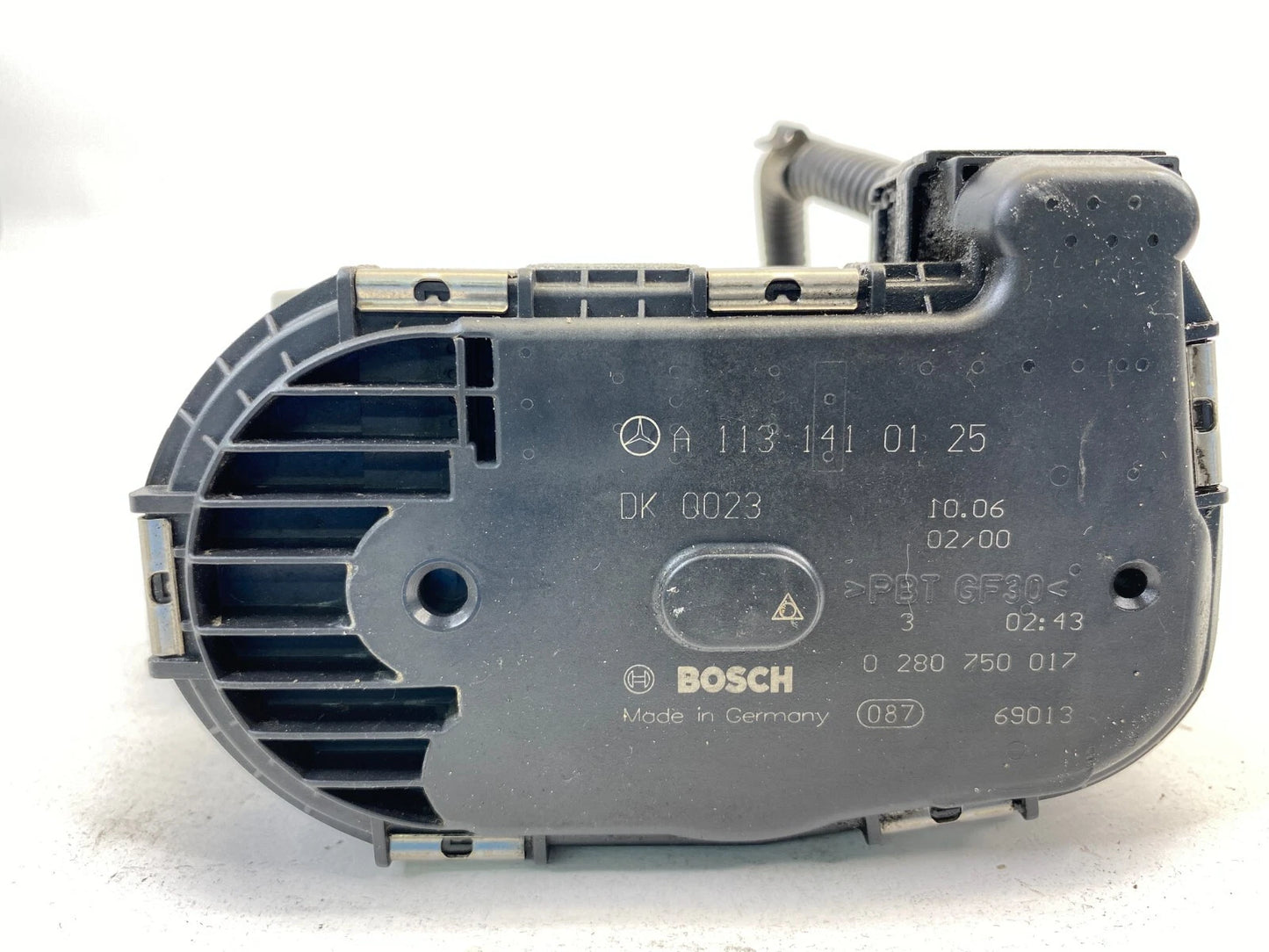 2006-2011 MERCEDES ML350 2003-2006 SL500 CLK500 E500 THROTTLE BODY 1131410125