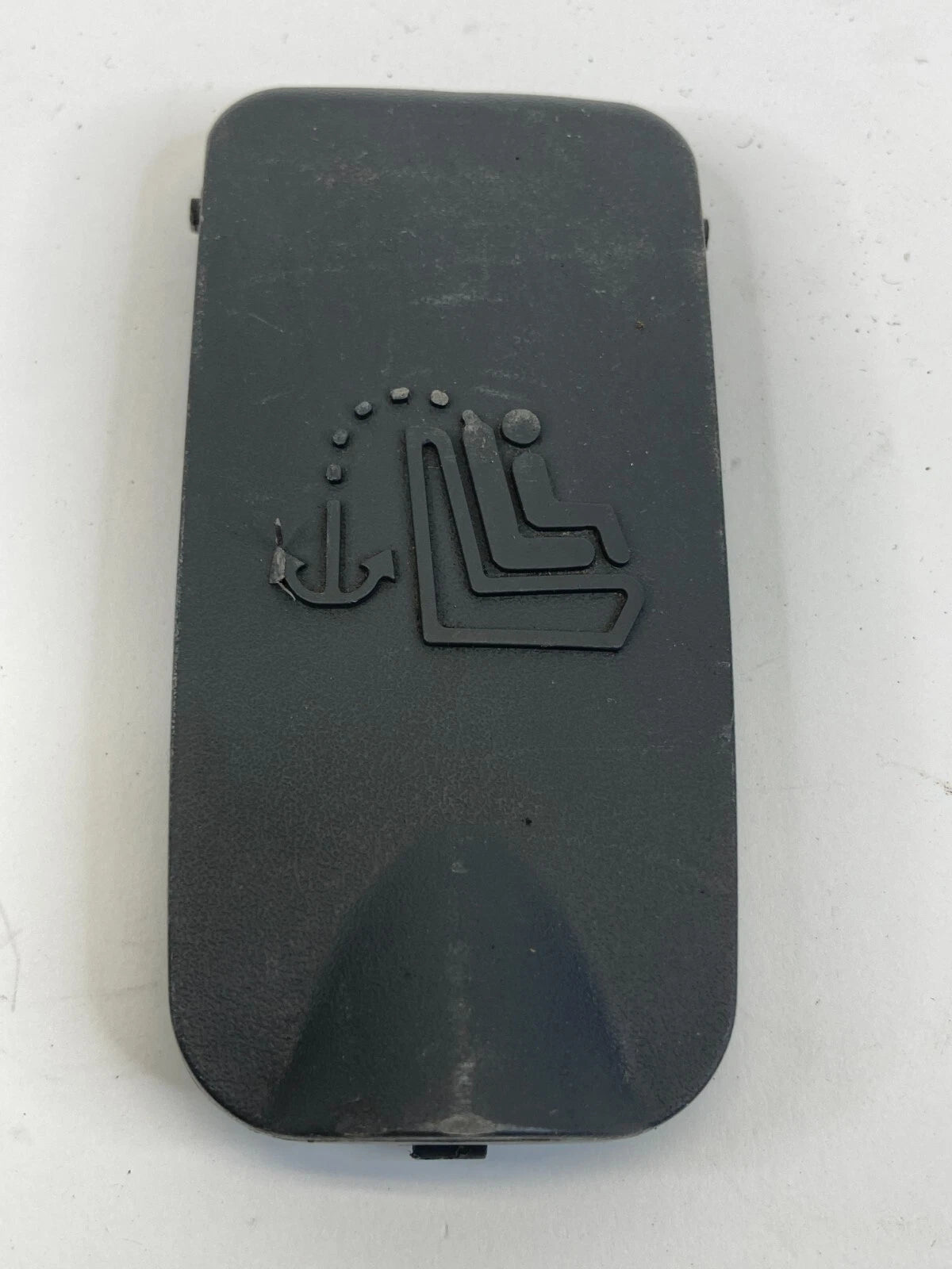 2006-2011 KIA RIO SEDAN BACK REAR CHILD ANCHOR CAP LID COVER TRIM BEZEL OEM
