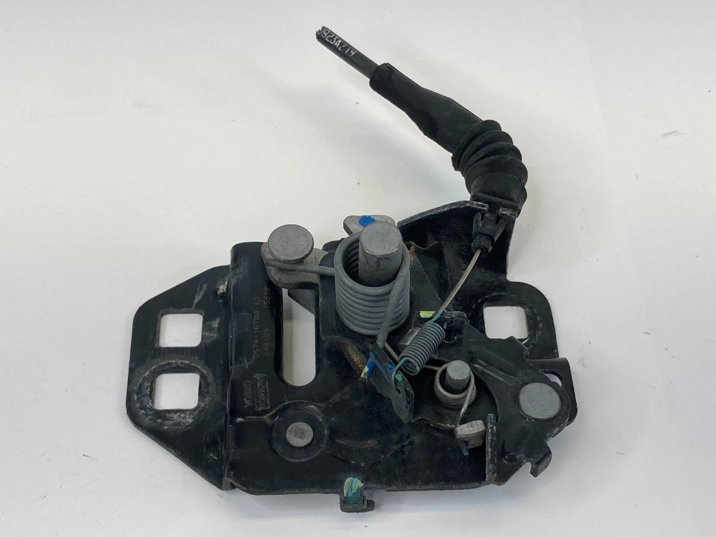 2013-2020 FORD FUSION FRONT RIGHT HOOD LOCK LATCH RELEASE ACTUATOR DS7A-16700-AD