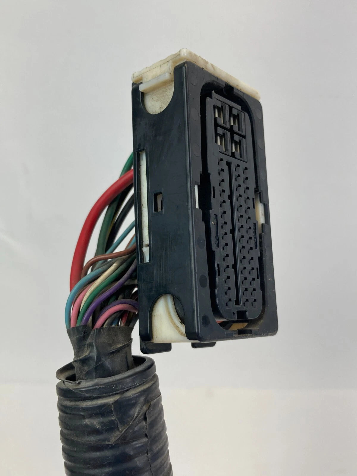 2007-2011 Nissan Altima Hybrid ABS Anti Lock Brake Module Plug Connector OEM