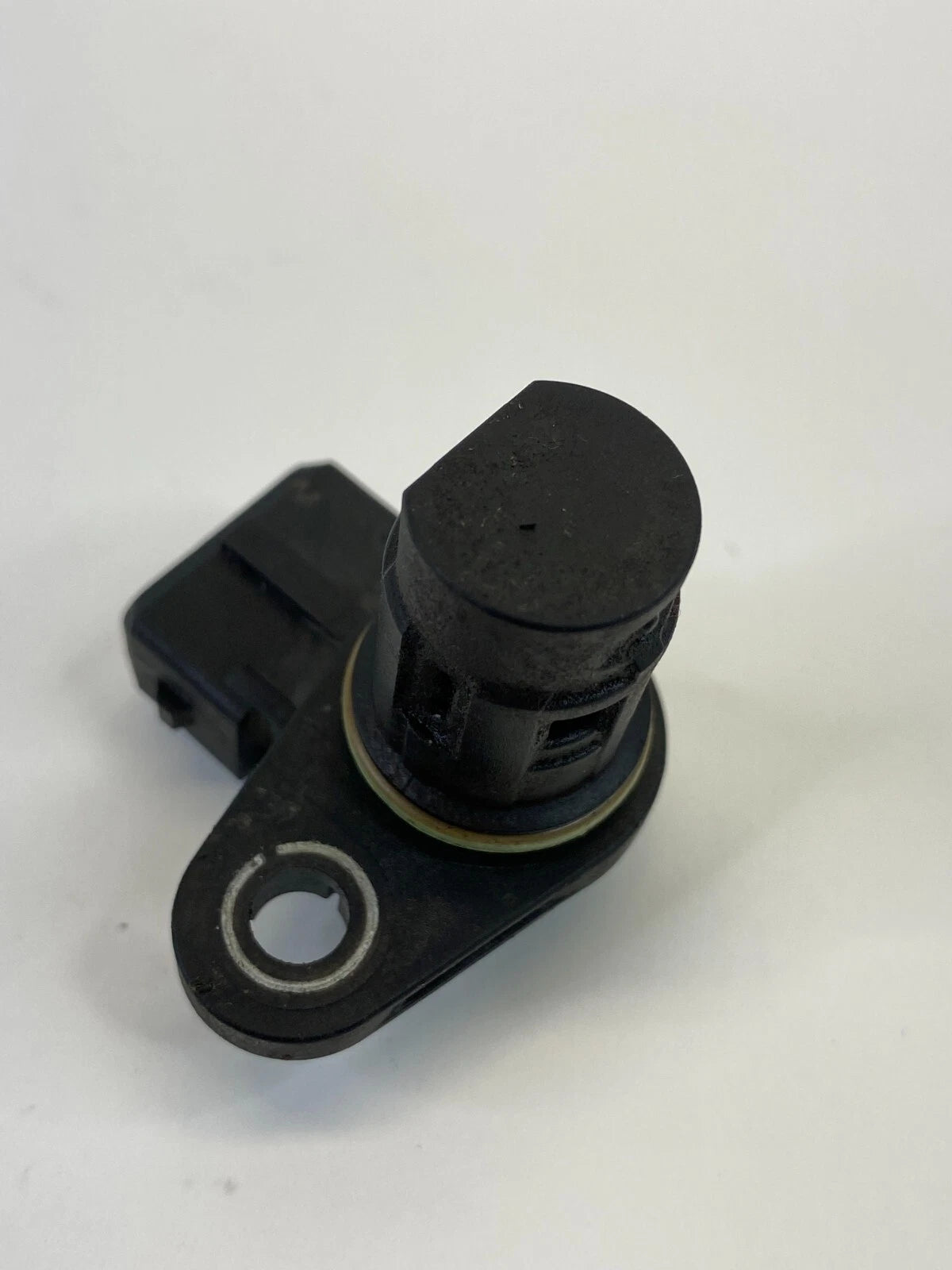 14-16 KIA FORTE 14-18 FORTE5 1.8L 16V CAMSHAFT POSITION SENSOR 39350-23910 OEM