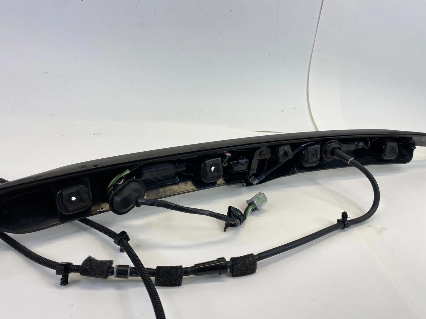 16-19 FORD POLICE INTERCEPTOR REAR TRUNK TAILGATE MOLDING BEZEL W/CAMERA OEM