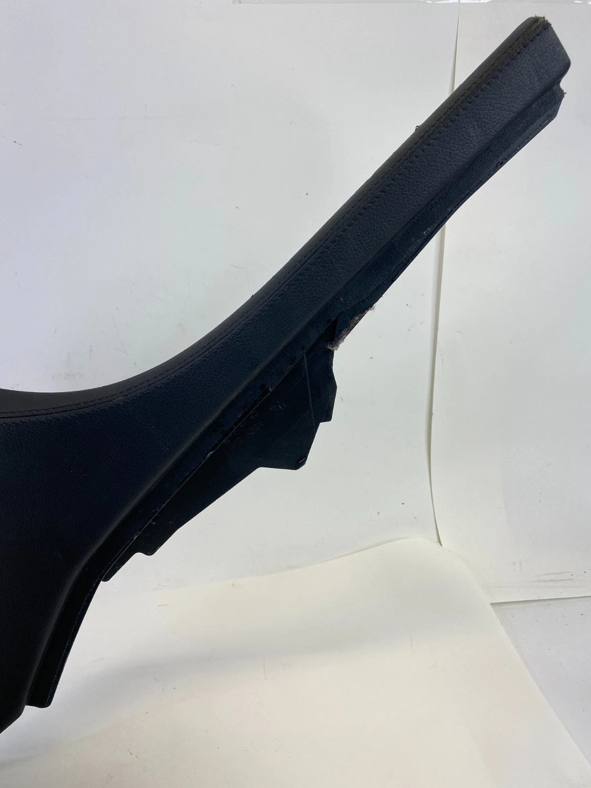 2007-2014 MERCEDES CL550 LEFT DRIVER SIDE SIDE DASH KNEE PANEL LOWER DSQQ221303