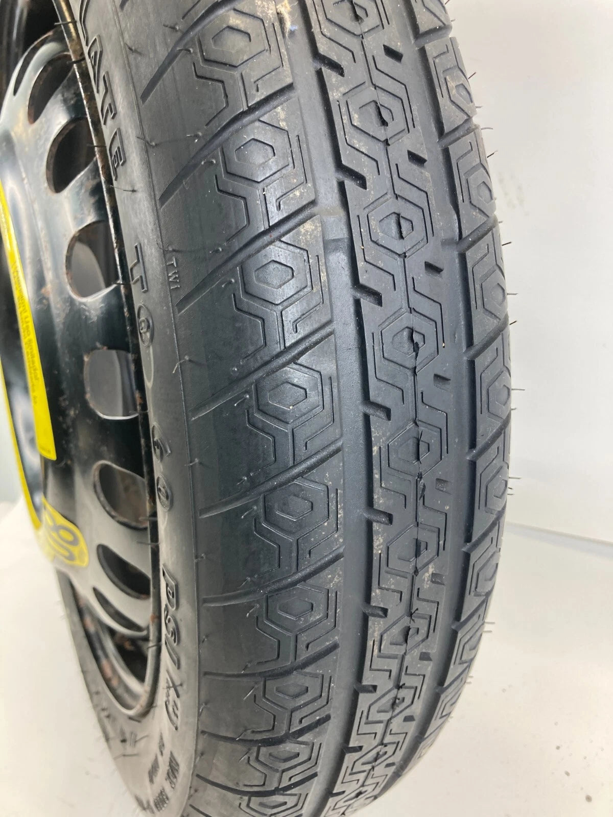 1998-2004 AUDI A6 QUATTRO 98-01 A4 QUATTRO SPARE TIRE COMPACT DONUT T125/80 R17