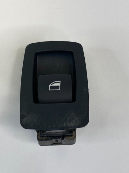 2008-2010 BMW 550i Rear Left Back Side Door Power Window Switch Button 9113773