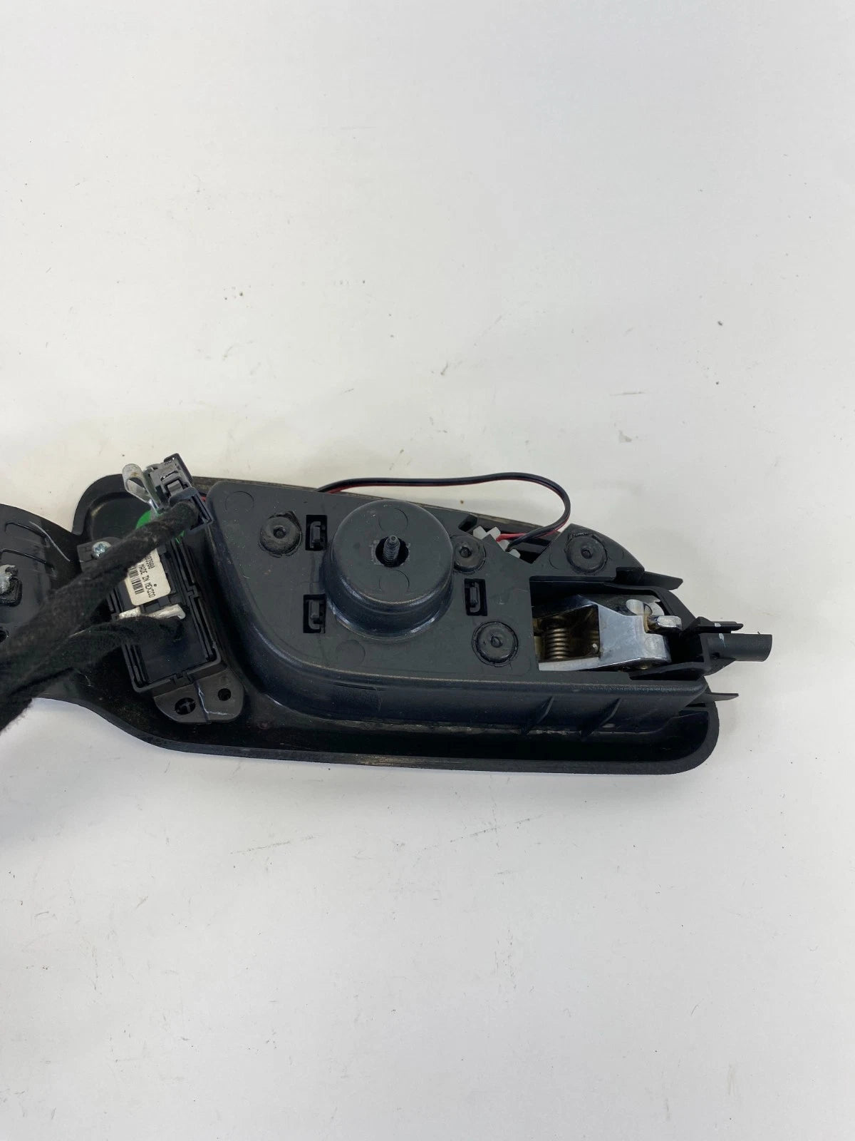 2014-2016 CHEVROLET MALIBU FRONT INNER DOOR HANDLE WITH DOOR LOCK SWITCH OEM