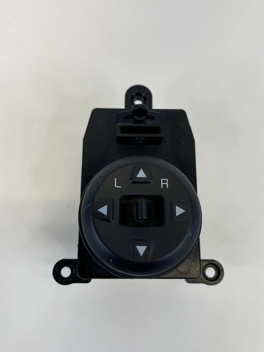 2014-2018 KIA FORTE MIRROR CONTROL BUTTON SWITCH ASSEMBLY 93530-A7100 OEM