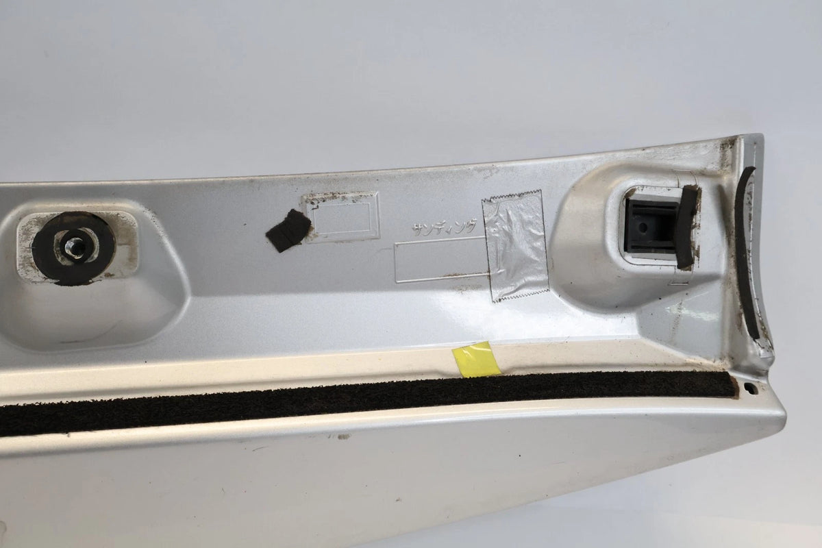 2004-2009 TOYOTA PRIUS TRUNK HATCH TAILGATE SPOILER W/ THIRD BRAKE LIGHT OEM