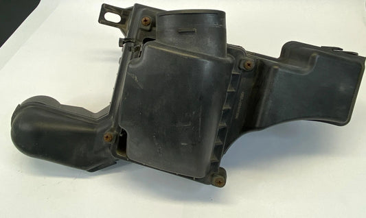 95-05 PONTIAC SUNFIRE 2.2L 8V AIR CLEANER FILTER BOX HOUSING ASSY OEM 24577590