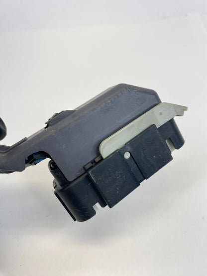 2009-2011 Jaguar XF 4.2L A/T RWD ABS Anti Lock Brake Pump Socket Plug Connector