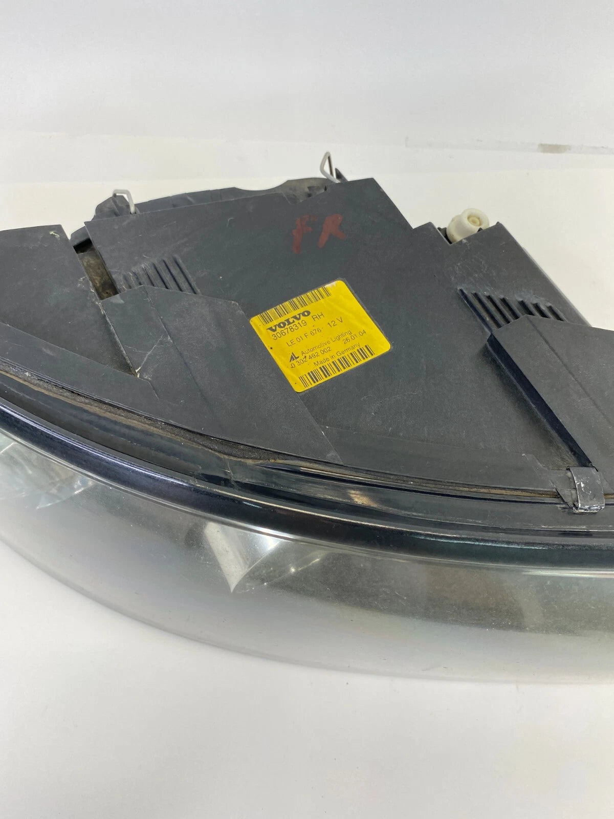 03 04 VOLVO S40 FRONT RIGHT PASSENGER HEADLIGHT HEADLAMP LAMP HALOGEN 30678319