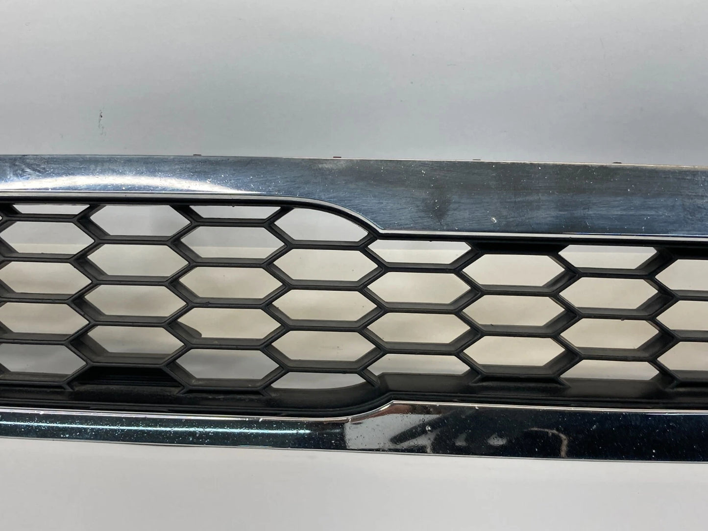 2010 2011 KIA SOUL FRONT UPPER BUMPER RADIATOR GRILL GRILLE COVER OEM