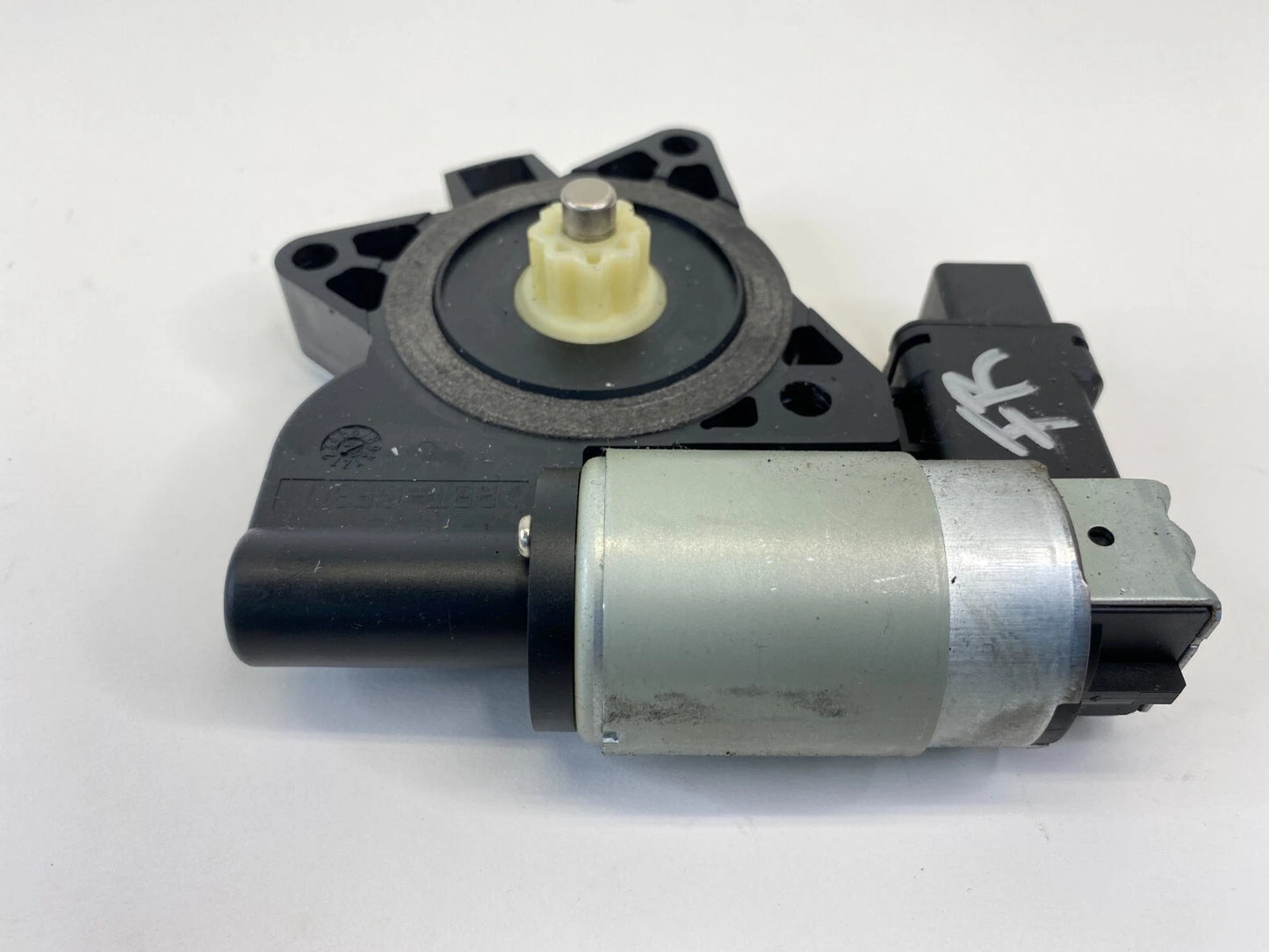 2003-2008 MAZDA 6 MAZDA6 FRONT RIGHT SIDE DOOR POWER WINDOW MOTOR GJ6A5858X OEM