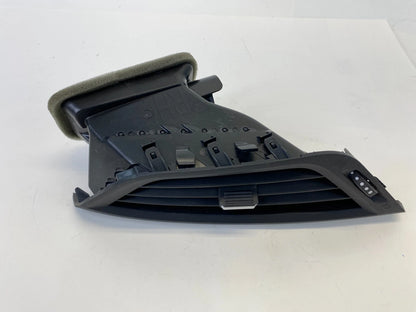 10-17 CHEVROLET EQUINOX DASH CENTER RIGHT SIDE A/C AIR VENT GRILLE 2880746 OEM