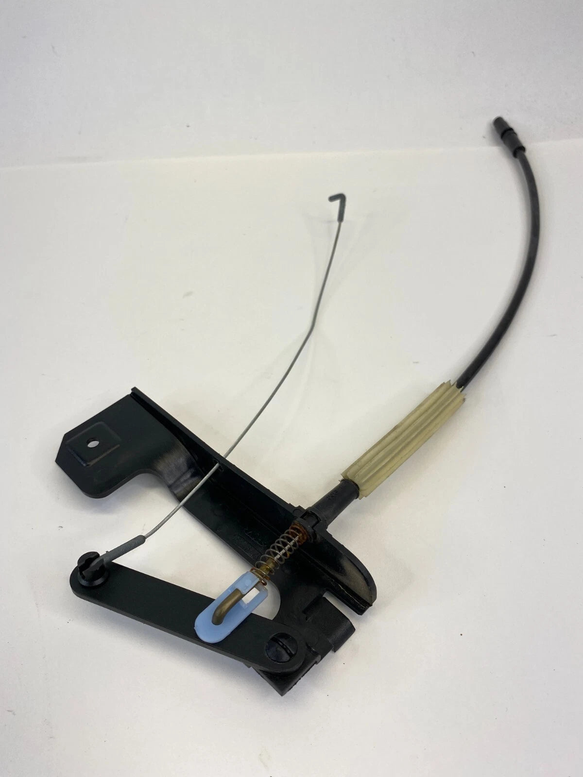2003-2011 SAAB 9-3 SEDAN REAR TRUNK DECK LID RELEASE EMERGENCY CABLE 12797351