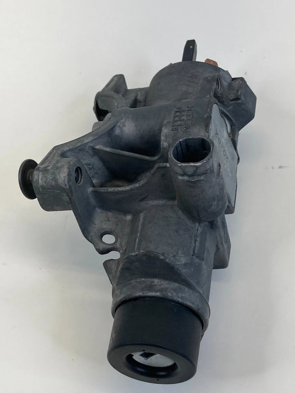 1998-2004 Audi A6 Quattro A/T Ignition Switch Lock Cylinder & Key 4B0905851B OEM