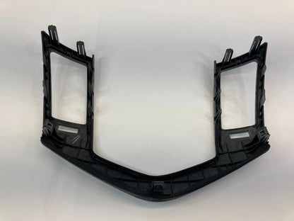 2011-2016 CHEVROLET CRUZE DASH RADIO SURROUND COVER TRIM BEZEL OEM 94567907