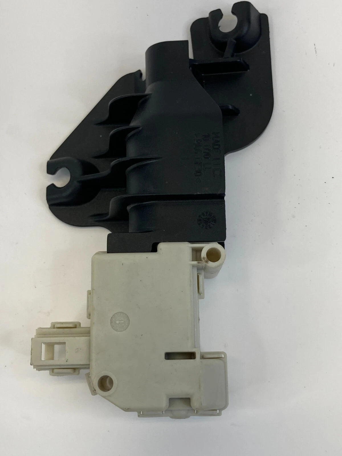 05-11 AUDI A6 QUATTRO GLOVE BOX DOOR RELEASE ACTUATOR MOTOR UNIT 3B0959782A OEM