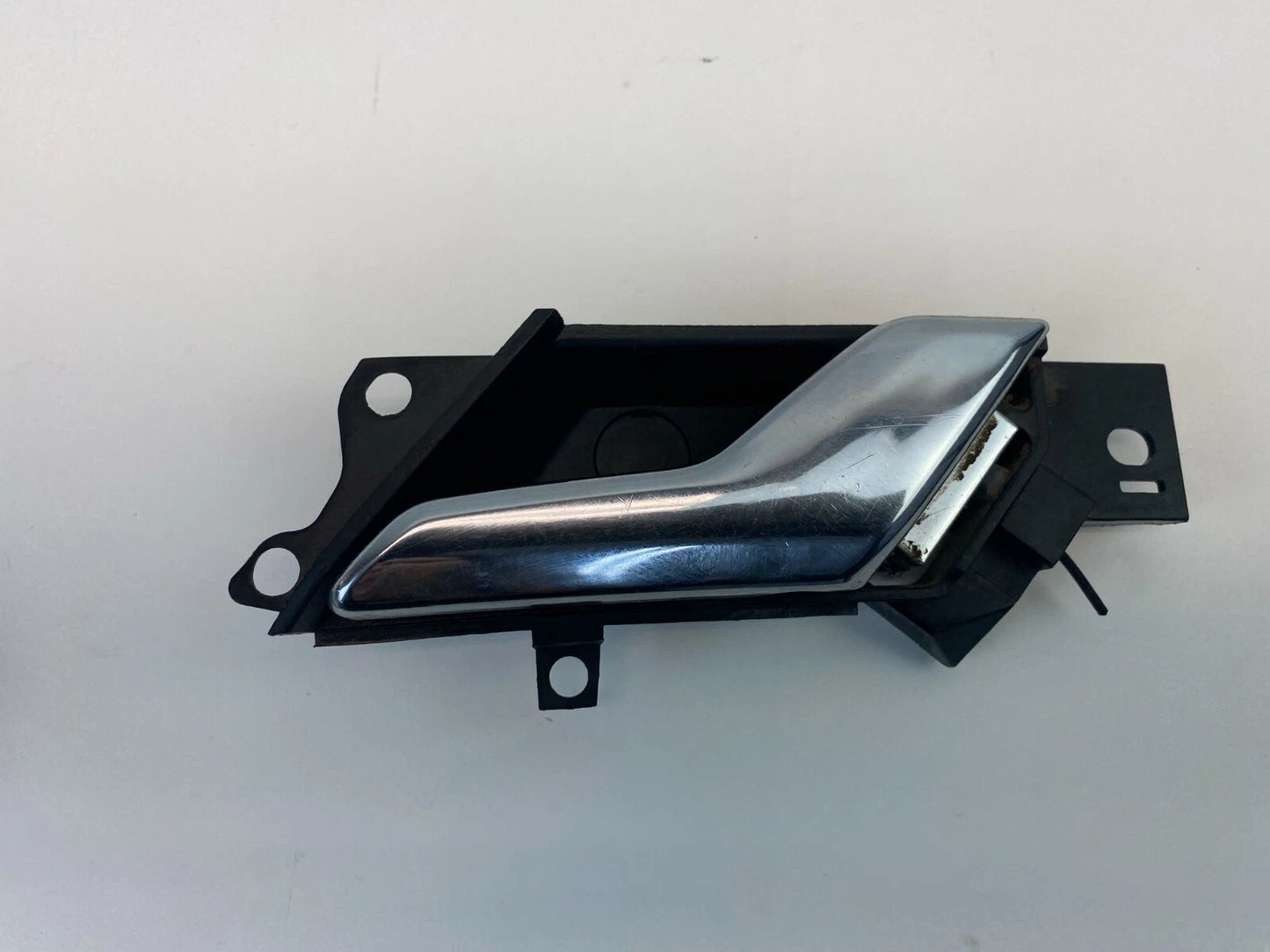 2008 2009 2010 SATURN VUE FRONT RIGHT PASSENGER SIDE INNER DOOR HANDLE OEM