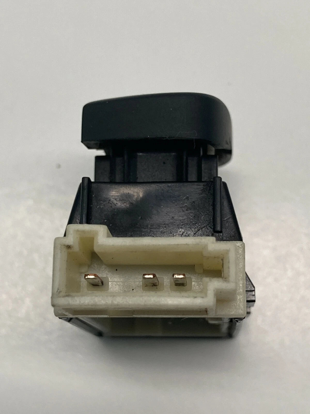 2003-2011 SAAB 9-3 FRONT RIGHT PASSENGER SIDE DOOR LOCK SWITCH BUTTON 12791171