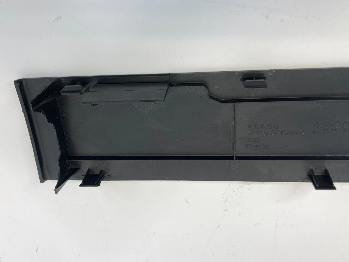 2012-2018 CHEVROLET SONIC 11-15 CRUZE ENGINE COVER EMBLEM TRIM PANEL 13103972