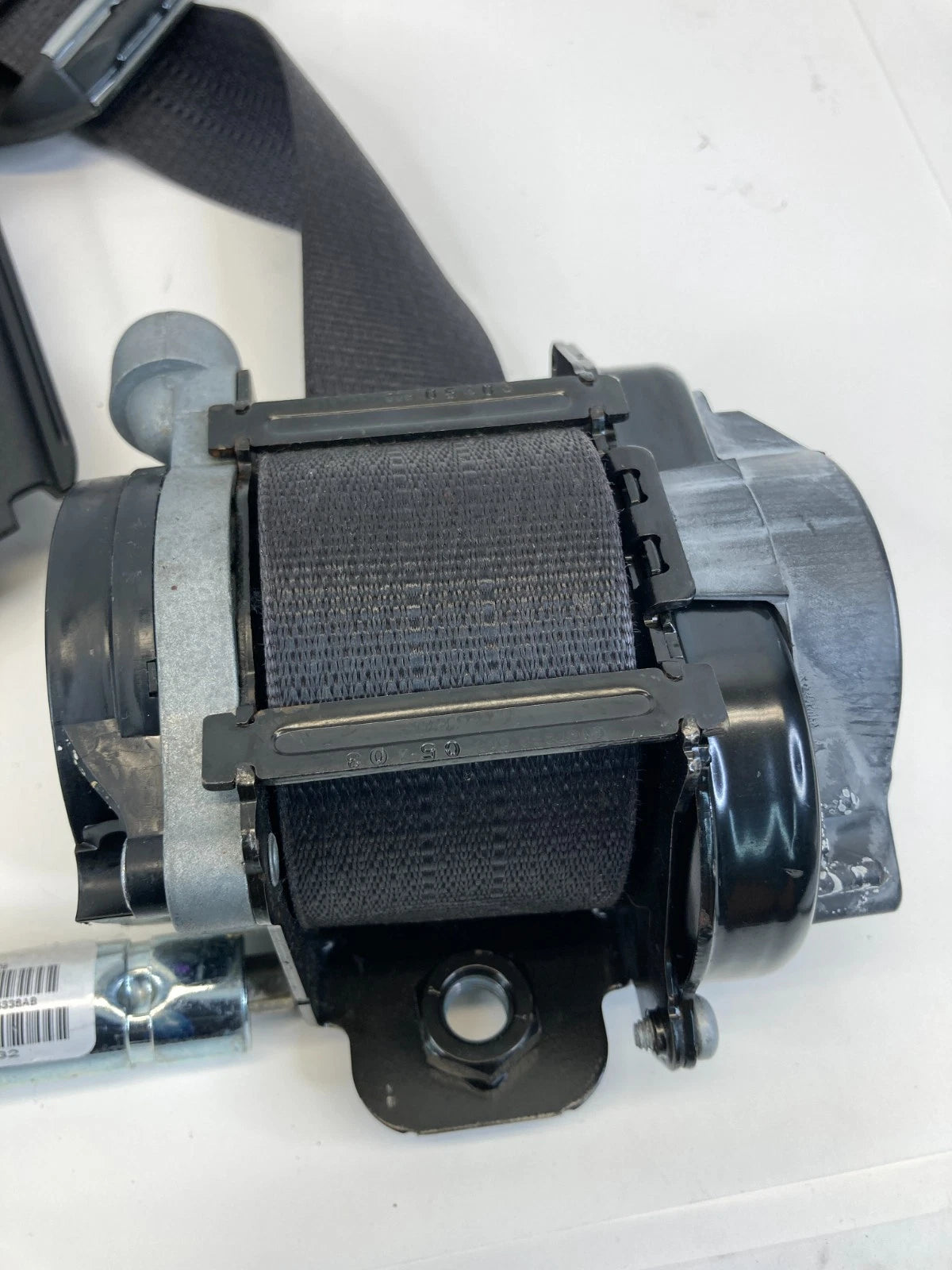 15-17 CHRYSLER 200 FRONT RIGHT SIDE SEAT BELT RETRACTOR PRETENSIONER 68164338AB