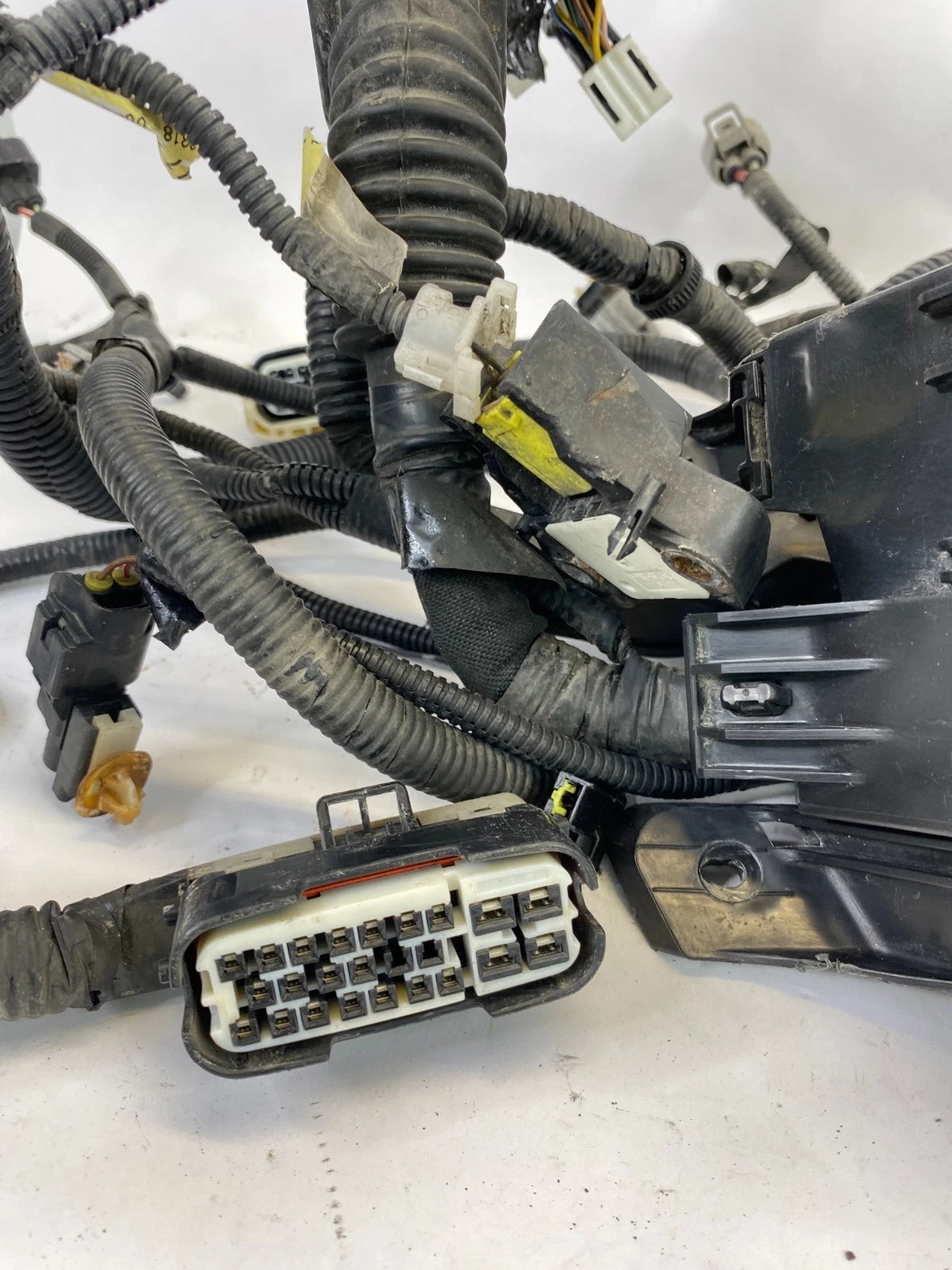 06-13 LEXUS IS250 AWD ENGINE FUSE BOX RELAY BLOCK WIRING HARNESS OEM 82111-53754