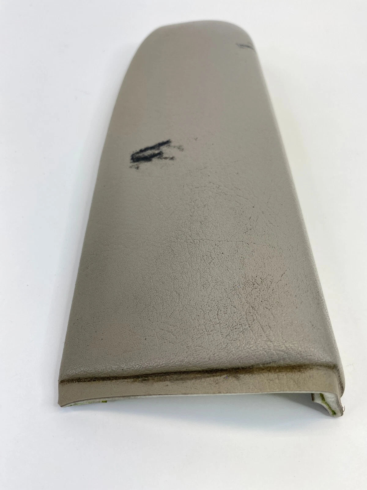 2005 2006 05 06 KIA SORENTO FRONT RIGHT SIDE DOOR PANEL ARMREST ARM REST OEM