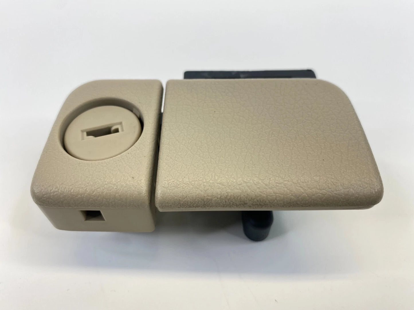 2000-2006 MAZDA MPV GLOVE BOX COMPARTMENT LOCK LATCH RELEASE HANDLE OEM