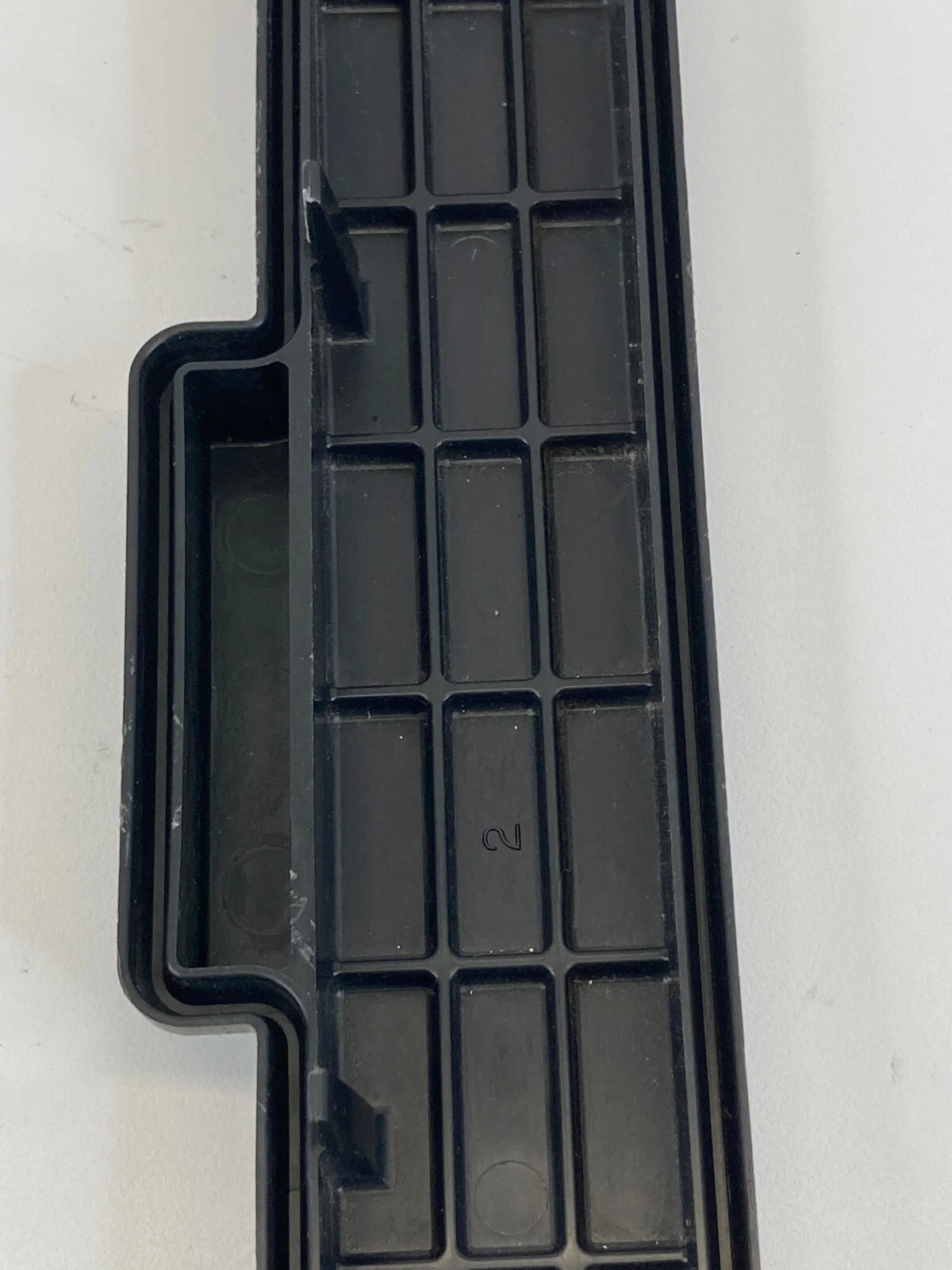 2007-2009 DODGE CALIBER 2.0L AIR MASS FLOW SENSOR COVER CAP LID OEM