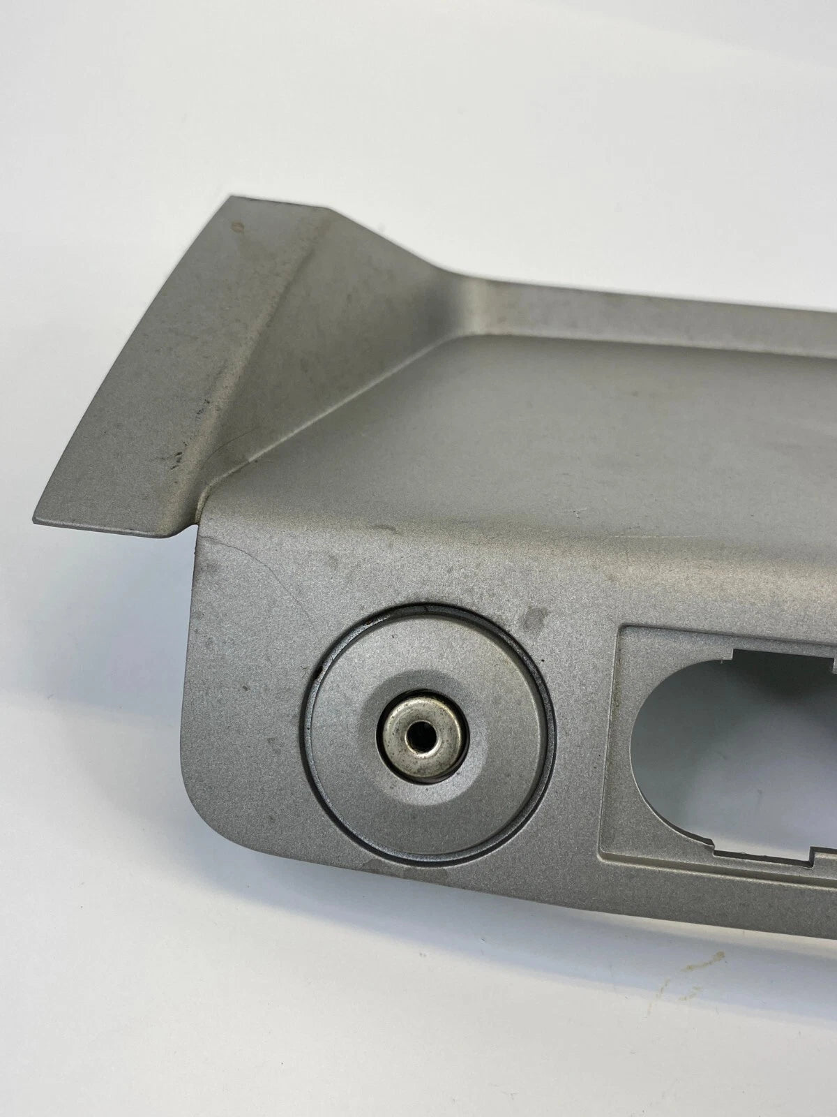 2008-2012 FORD ESCAPE DASH INSTRUMENT LOWER POWER OUTLET SOCKET 608-BJ33P2 OEM