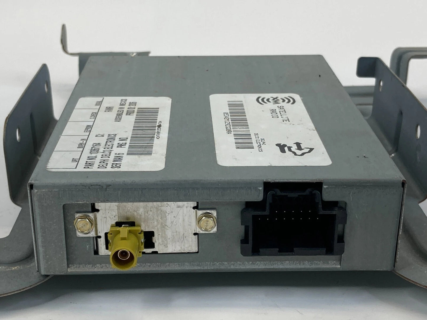 2004-2006 CADILLAC SRX SATELLITE RADIO ANTENNA CONTROL MODULE UNIT 10367164 OEM