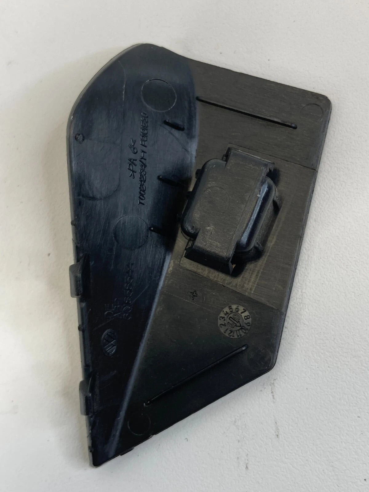 2009-2017 VOLKSWAGEN CC GLOVE BOX COMPARTMENT LOCK BOLT COVER 3C1858544 OEM
