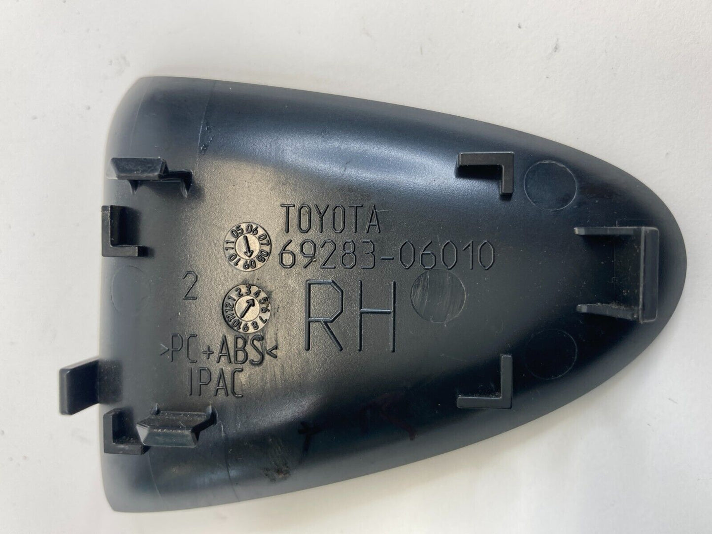 07-11 Toyota Camry Front Right Side Inner Door Handle Screw Cover 69283-06010