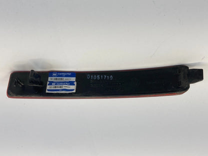 2009-2012 CHEVROLET TRAVERSE REAR BUMPER RIGHT SIDE REFLECTOR LAMP TRIM 01051710