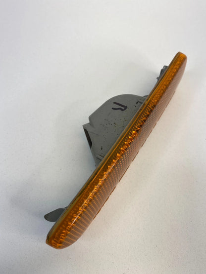 1999-2003 LEXUS RX300 SEDAN FRONT RIGHT PASSENGER SIDE MARKER TURN SIGNAL LIGHT
