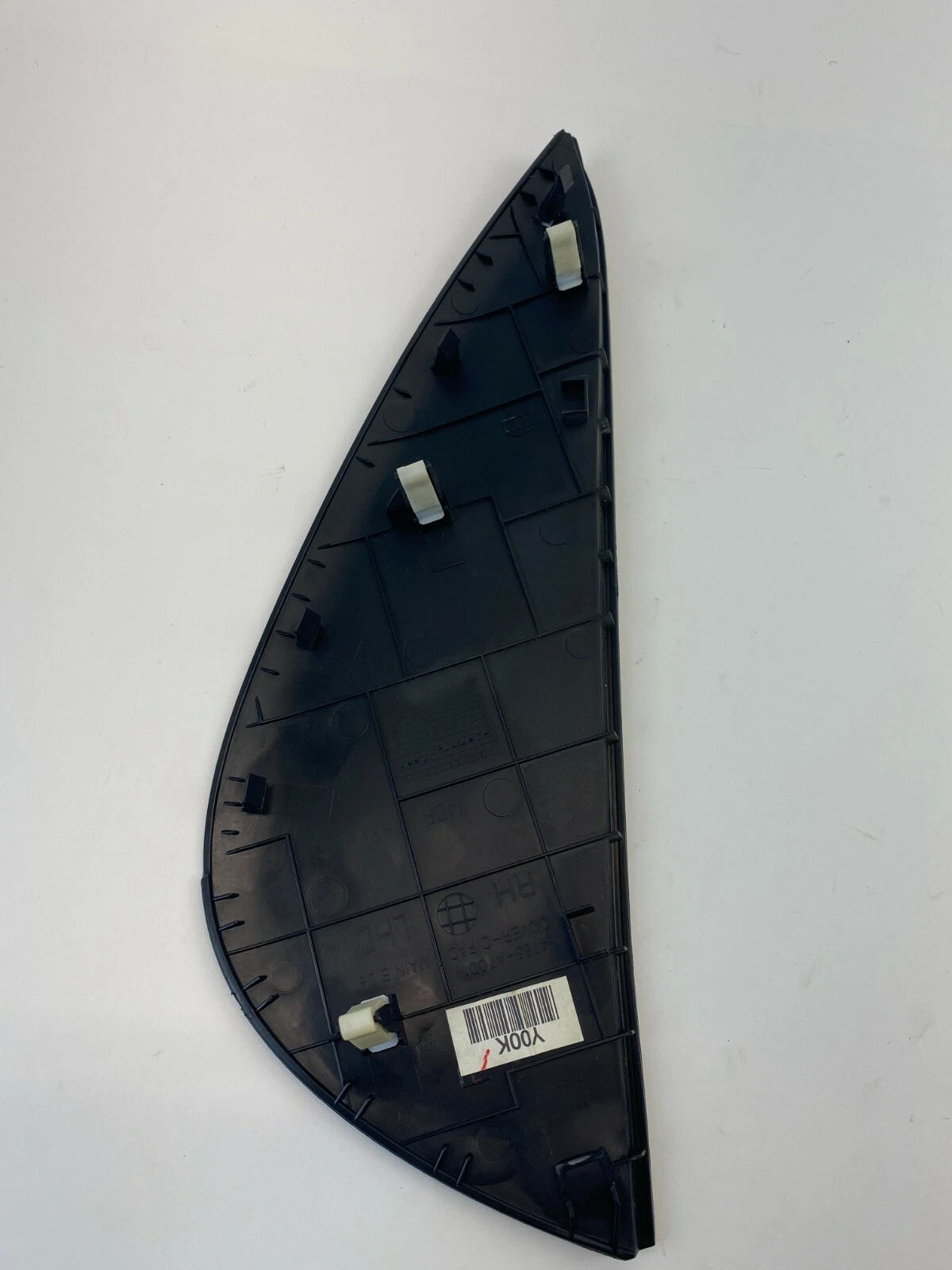 2014-2016 KIA FORTE FRONT RIGHT SIDE DASH END CAP COVER TRIM PANEL 84785-A7001