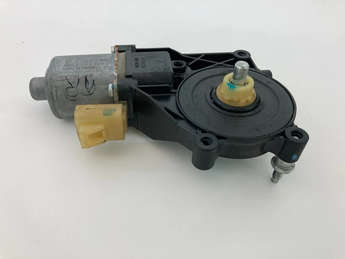 2009-2017 CHEVROLET TRAVERSE REAR RIGHT SIDE DOOR WINDOW MOTOR 0130822364 OEM