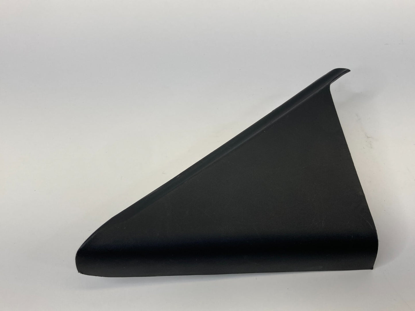 2011-2014 Hyundai Sonata Rear Right Interior Door Corner Cover Trim 83920-3S000