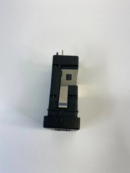 1998-2010 VOLKSWAGEN PASSAT FRONT LEFT SEAT HEATING HEAT SWITCH 3B0963563C OEM