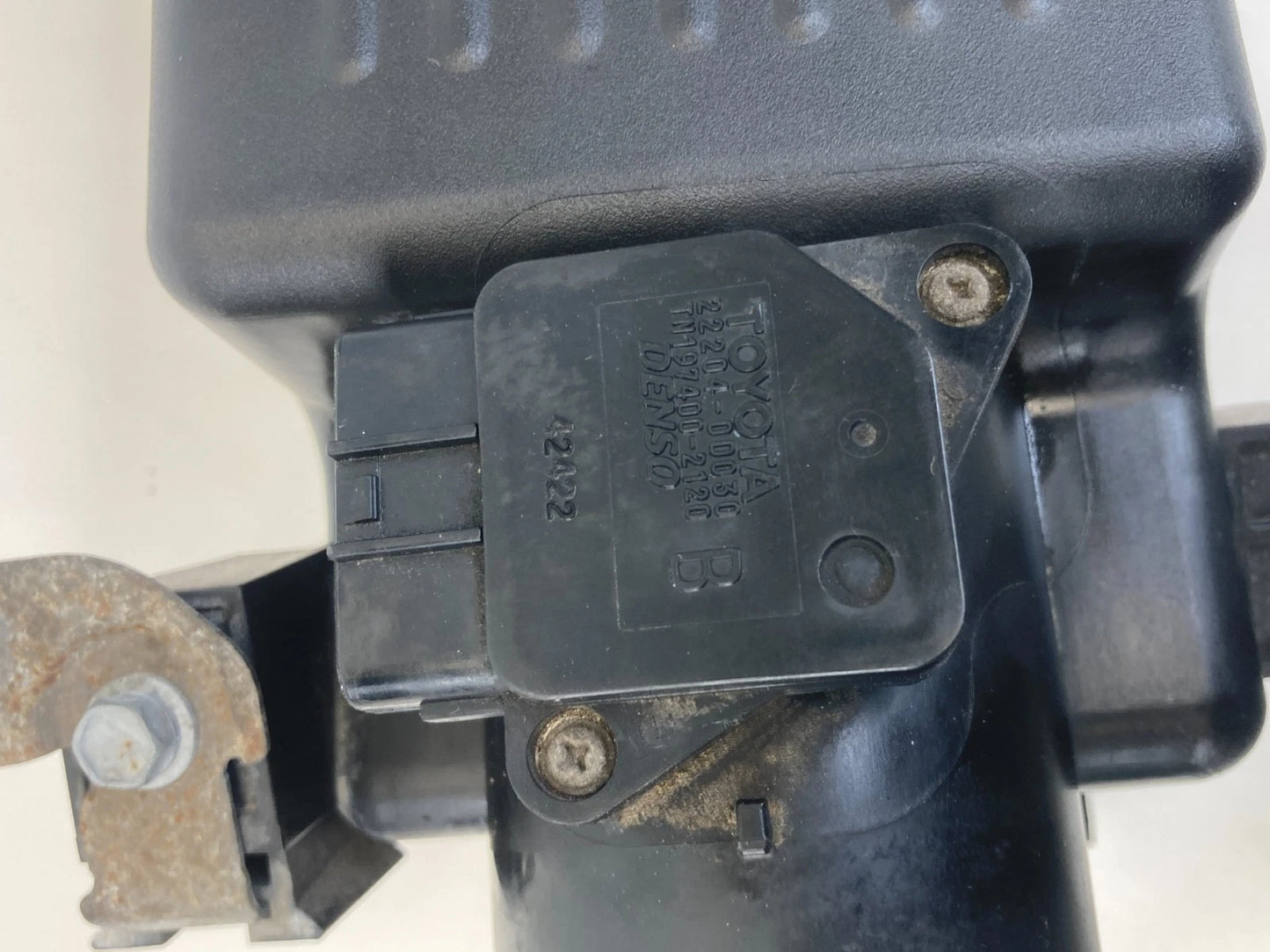 2005-2008 TOYOTA COROLLA 1.8L AIR CLEANER INTAKE BOX UPPER COVER 17812-28020 OEM