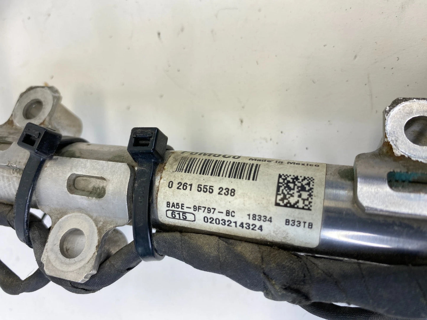 2016-2019 FORD EXPLORER POLICE INTERCEPTOR 3.5 ECOBOOST INJECTION FUEL RAIL OEM
