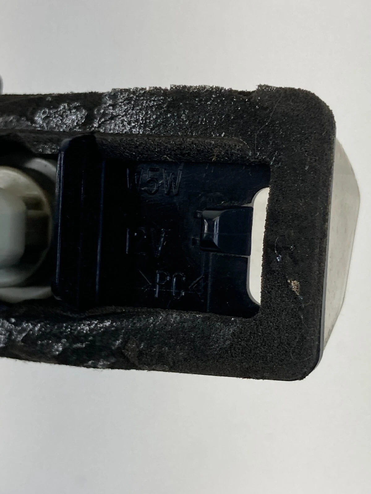 2005 2006 2007 SCION TC REAR RIGHT OR LEFT TRUNK LICENSE PLATE LIGHT LAMP OEM