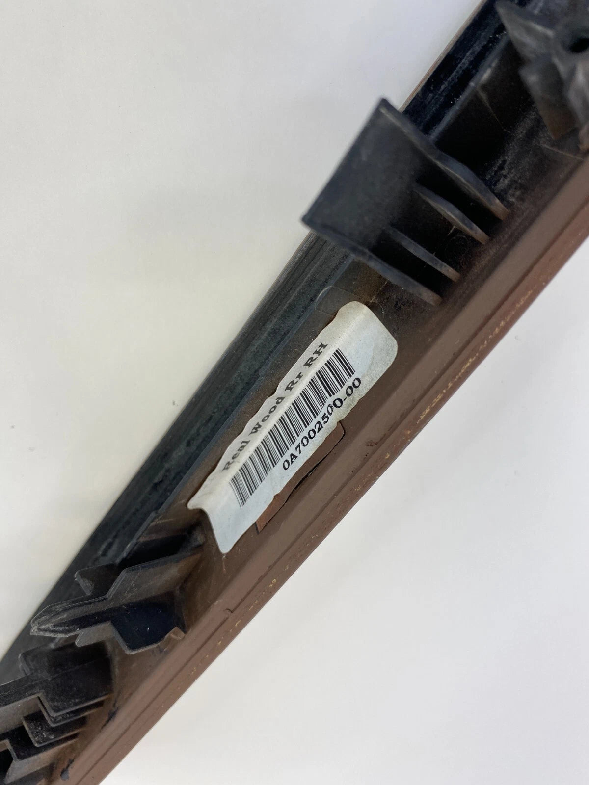 2010-2016 CADILLAC SRX INSIDE DOOR PANEL TRIM MOLDING RIGHT OEM FACTORY A7002500